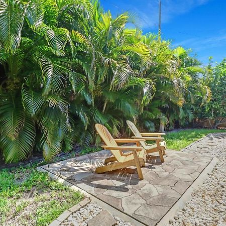 Cozy Beach House - 5 Minutes From Vanderbilt Beach Napoli Bagian luar foto